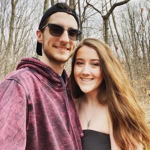 Meet your Posher, Marisa